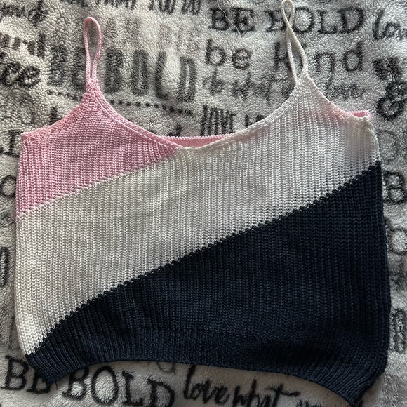 unknown Tops - Women crop top size (M)